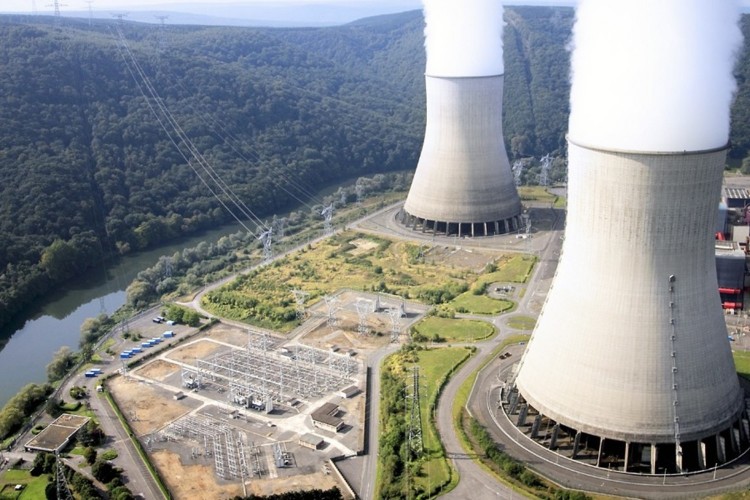 Háttérbe szorítja az atomenergiát Franciaország a következő években
