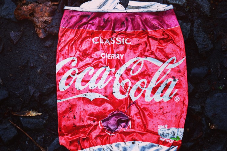 A szégyendobogó élén a Coca-Cola