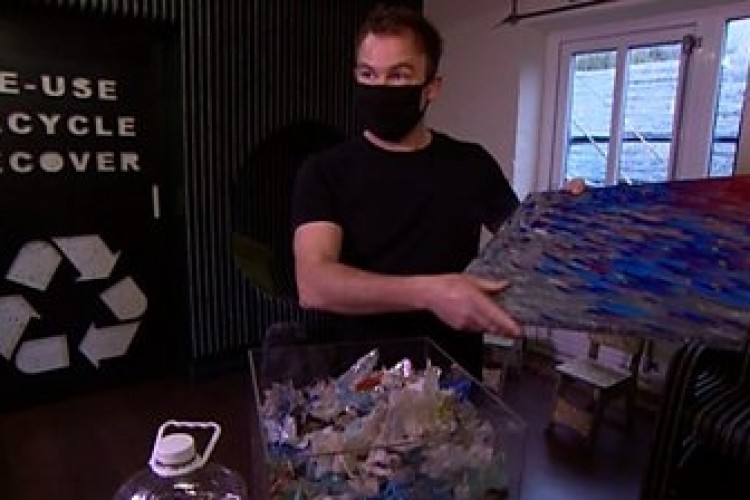 Ülőbútorokat készít egy angol cég a használt maszkokból