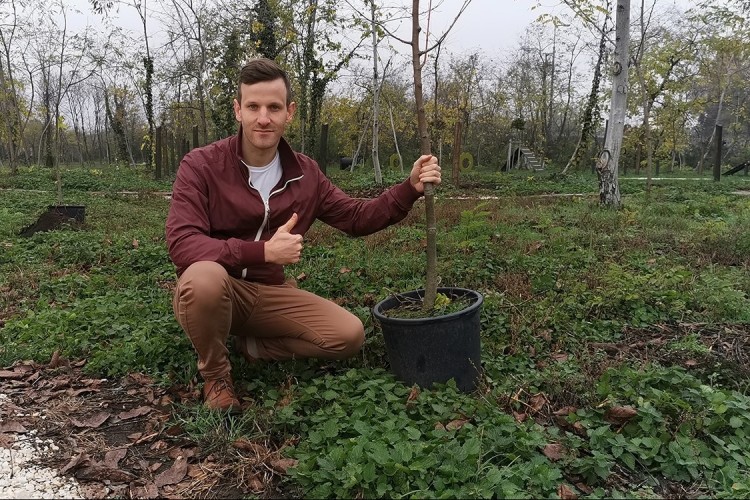 „Ha volt már olyan érzésed, hogy átvertek, gyanakodni fogsz” – Szebenyi Péterrel a greenwashingról