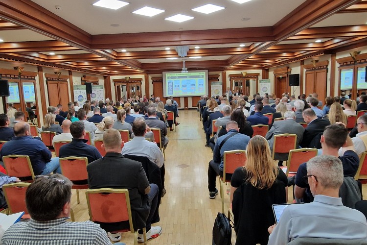 Szövetségünk, a Hulladékgazdálkodók Országos Szövetsége idei őszi konferenciája „A hazai hulladékgazdálkodás jelene” címmel