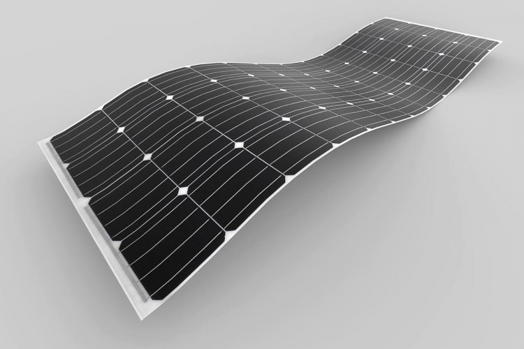 Pillekönnyű, hajlékony napelemmel tért vissza a “napelemkirály”