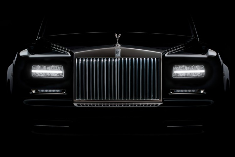 Rolls-Royce: nem szórakozunk hibridekkel, kapásból villanyautóra váltunk