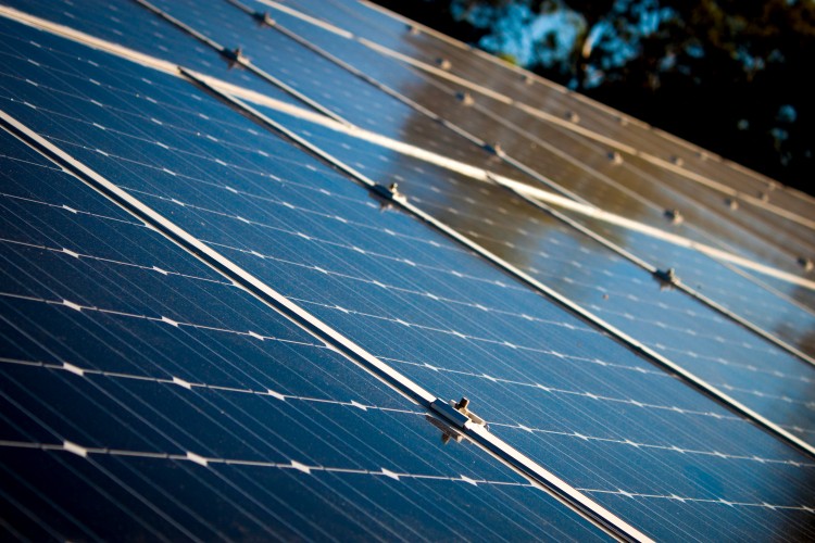 Őszre már áramot termelhet az új naperőmű