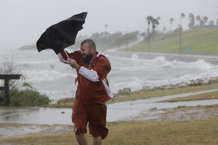 Texas: még mindig csak jön a víz